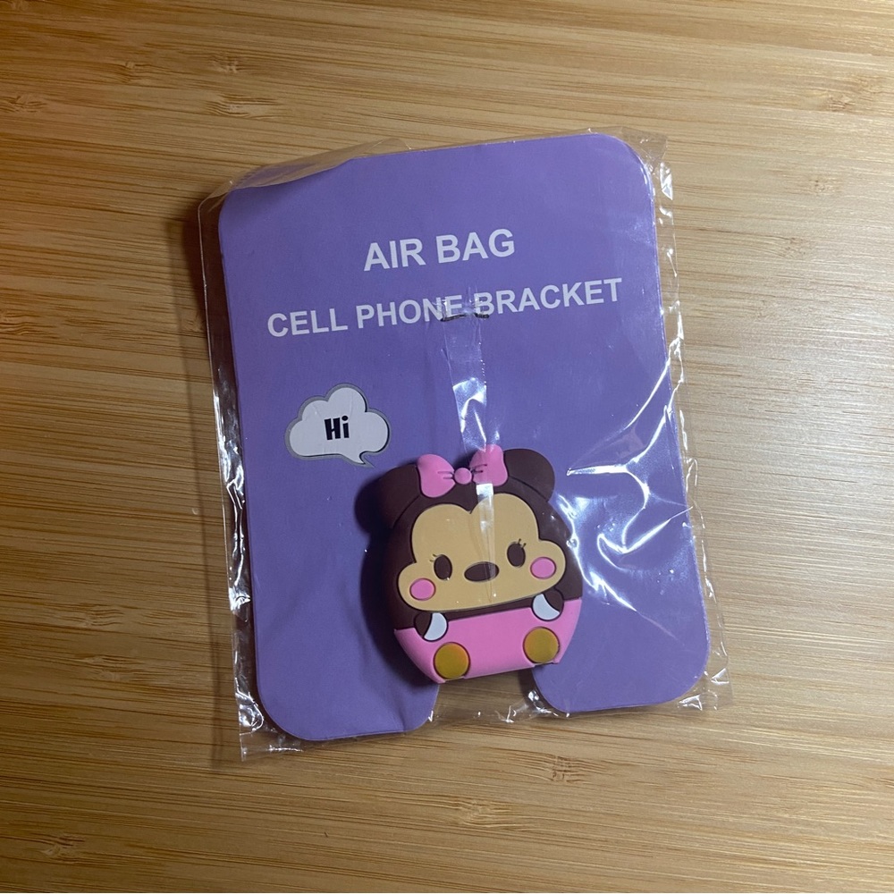 FREE WITH PURCHASE - Minnie Mouse Phone Pop-Socket